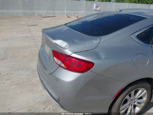 1C3CCCAB9GN105773 Chrysler 2016