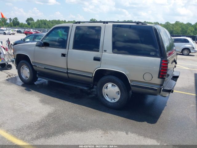 1999 CHEVROLET TAHOE 1GNEK13R0XJ406176 Photo 2