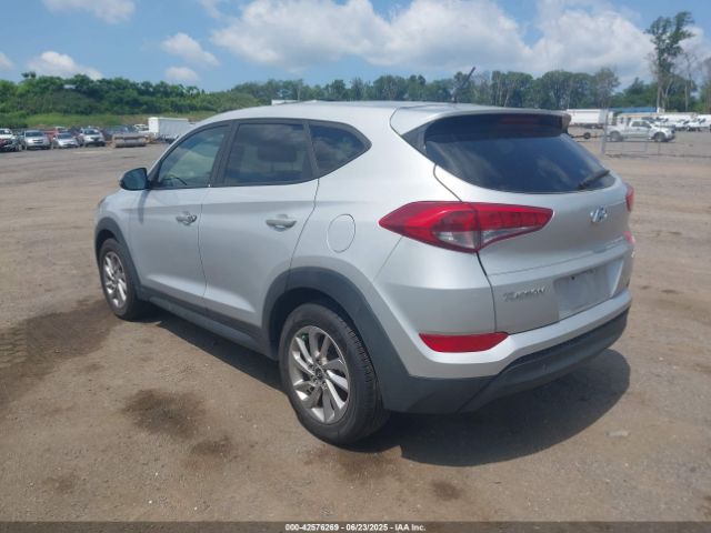 2018 HYUNDAI TUCSON KM8J2CA47JU653416 Photo 2