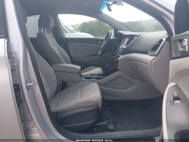 2018 HYUNDAI TUCSON KM8J2CA47JU653416 Photo 4