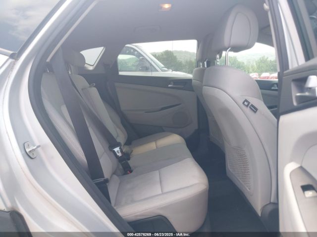 2018 HYUNDAI TUCSON KM8J2CA47JU653416 Photo 7