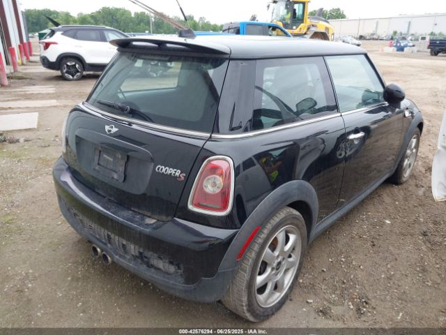 2010 MINI COOPER S WMWMF7C52ATZ69084 Photo 3
