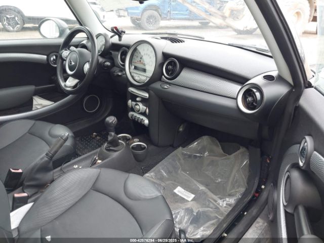 2010 MINI COOPER S WMWMF7C52ATZ69084 Photo 4