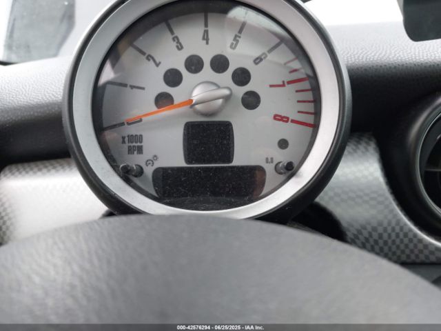 2010 MINI COOPER S WMWMF7C52ATZ69084 Photo 6