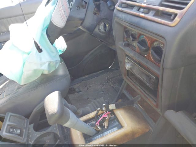 1998 MITSUBISHI MONTERO JA4MR51RXWJ008458 Photo 10