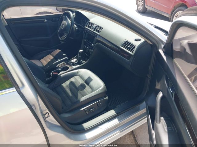 1VWCV7A39FC013012 Volkswagen 2015