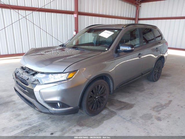 Mitsubishi mivec 2020 JA4AZ3A38LZ037747 Image 2
