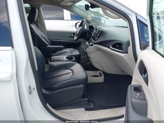 2023 CHRYSLER PACIFICA 2C4RC1BG6PR550575 Photo 4