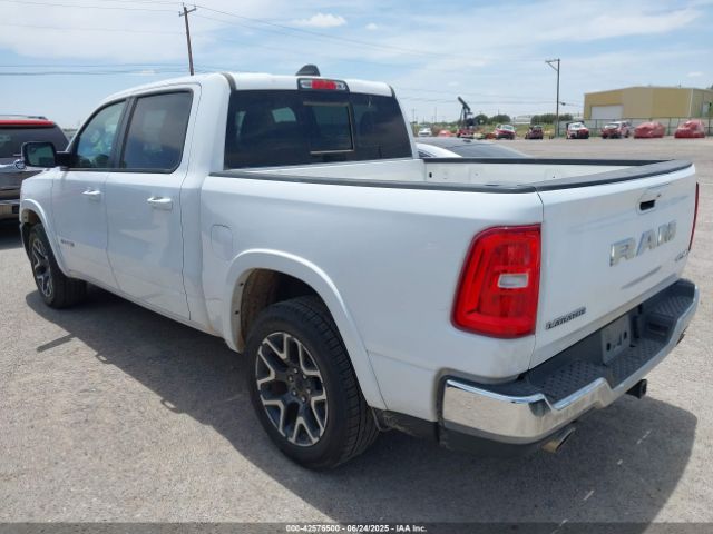 2025 RAM 1500 1C6SRFJP2SN563139 Photo 2