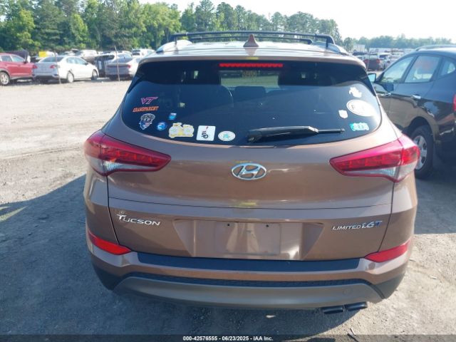 KM8J33A28GU196720 Hyundai Tucson