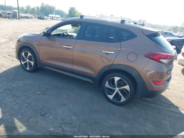 KM8J33A28GU196720 Hyundai Tucson