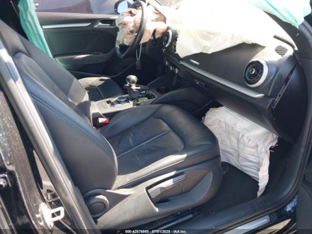 2019 AUDI A3 WAUAUGFF0K1012673 Photo 4