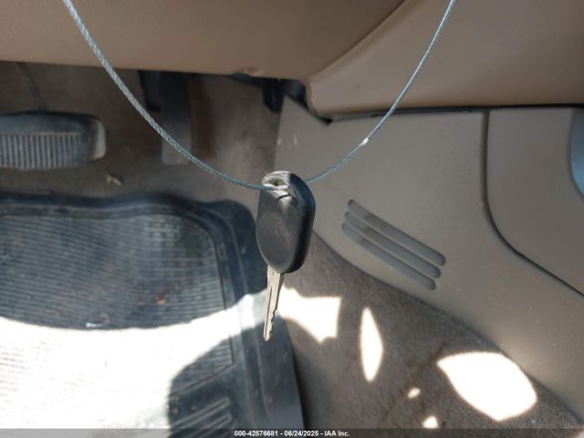 2002 FORD EXPLORER 1FMDU74W72UA71653 Photo 10