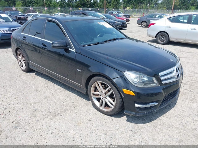 42576692 :رقم المزاد ، WDDGF4HB8CA633182 vin ، 2012 Mercedes-benz C 250 Luxury/sport مزاد بيع