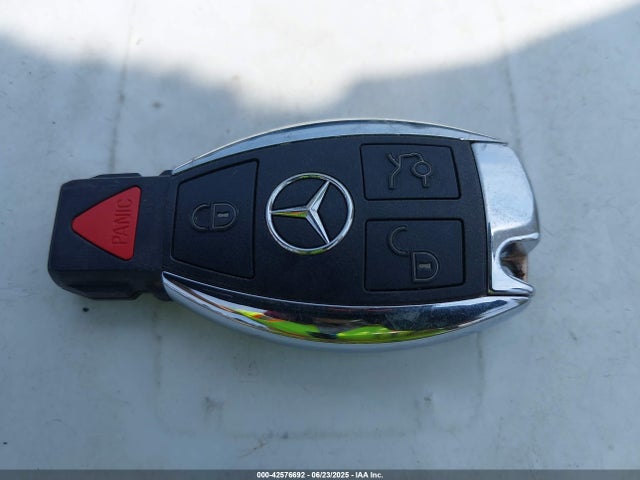 42576692 :رقم المزاد ، WDDGF4HB8CA633182 vin ، 2012 Mercedes-benz C 250 Luxury/sport مزاد بيع