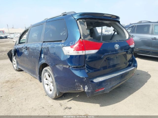 2012 TOYOTA SIENNA 5TDKK3DC7CS236218 Photo 2