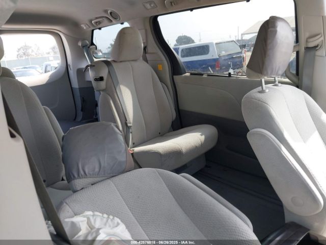 2012 TOYOTA SIENNA 5TDKK3DC7CS236218 Photo 7