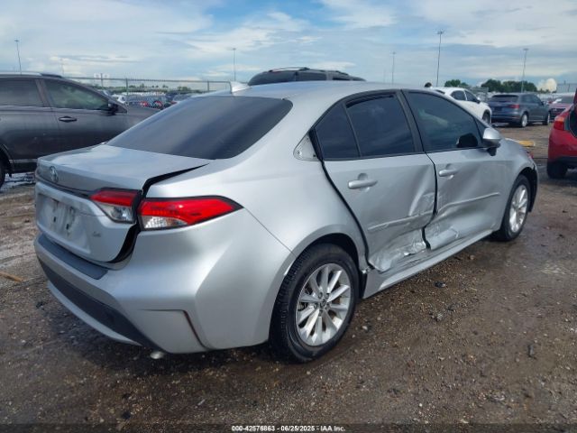 2021 TOYOTA COROLLA JTDVPMAE1MJ137838 Photo 3