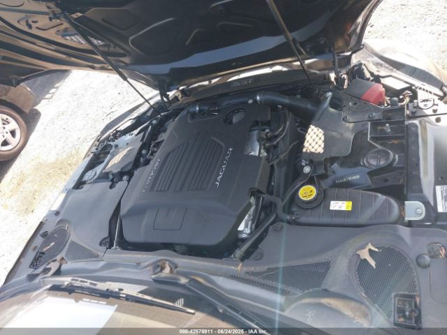 2017 JAGUAR F-TYPE SAJWJ6DL7HMK44068 Photo 9