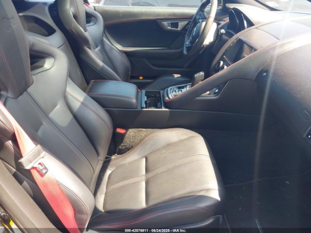 2017 JAGUAR F-TYPE SAJWJ6DL7HMK44068 Photo 4