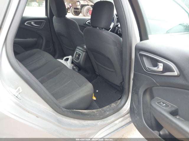 1C3CCCAB7FN504860 Chrysler 200