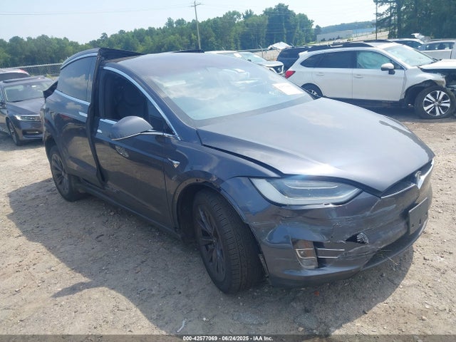 2019 TESLA MODEL X 5YJXCDE25KF152979 Photo 0