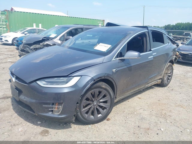2019 TESLA MODEL X 5YJXCDE25KF152979 Photo 1