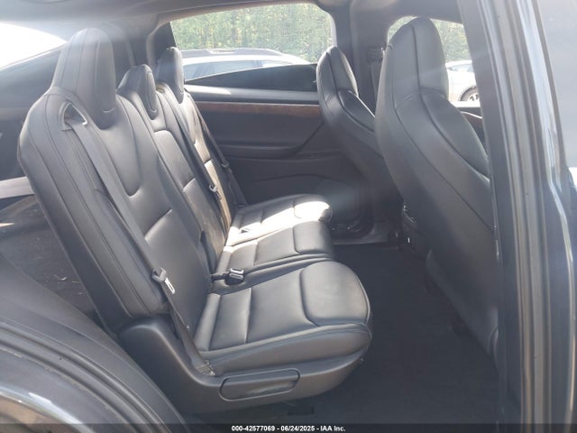 2019 TESLA MODEL X 5YJXCDE25KF152979 Photo 7