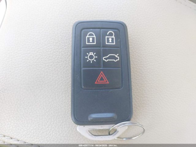 2016 VOLVO S60 YV1612TK3G2400482 Photo 10