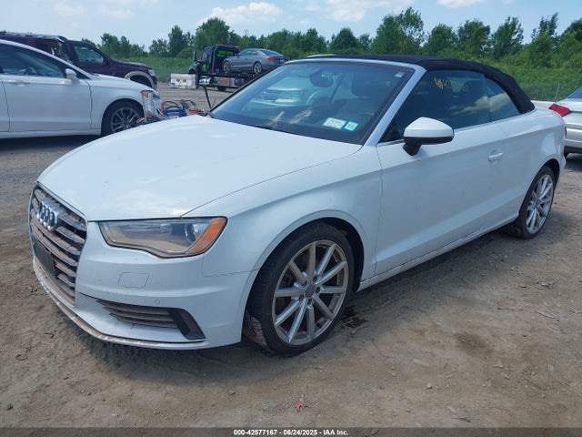 2015 AUDI A3 WAU7FLFF0F1046065 Photo 1
