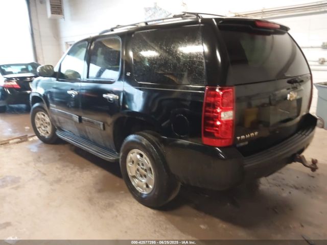 2011 CHEVROLET TAHOE 1GNSKBE06BR303636 Photo 2