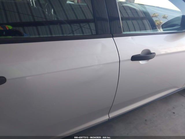 Ford 2014 2014 1FADP3E24EL421384 Image 6