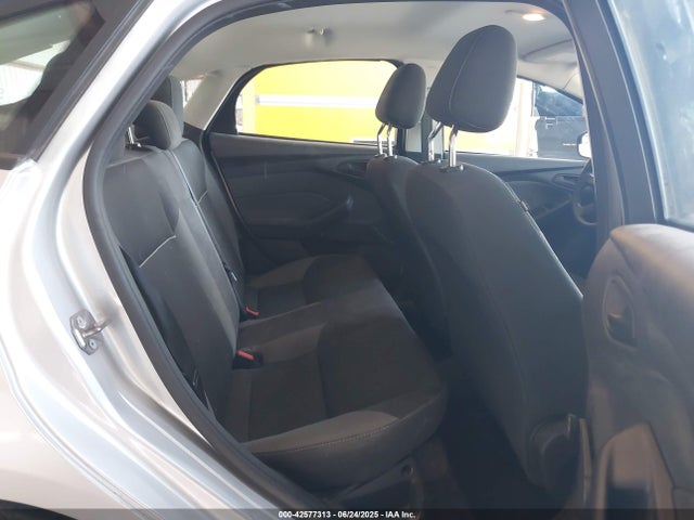 Ford 2014 2014 1FADP3E24EL421384 Image 8