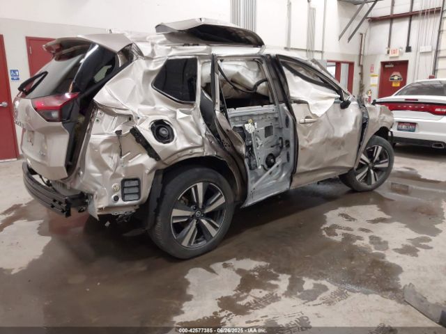 2021 NISSAN ROGUE JN8AT3CB2MW240703 Photo 3