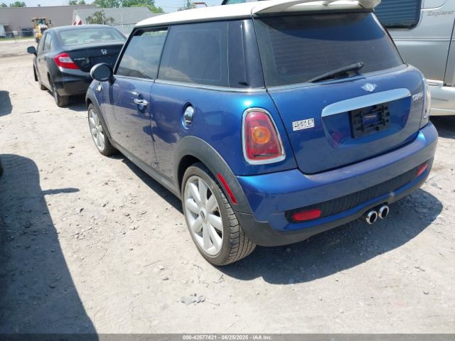 2007 MINI COOPER S WMWMF73587TL89265 Photo 2