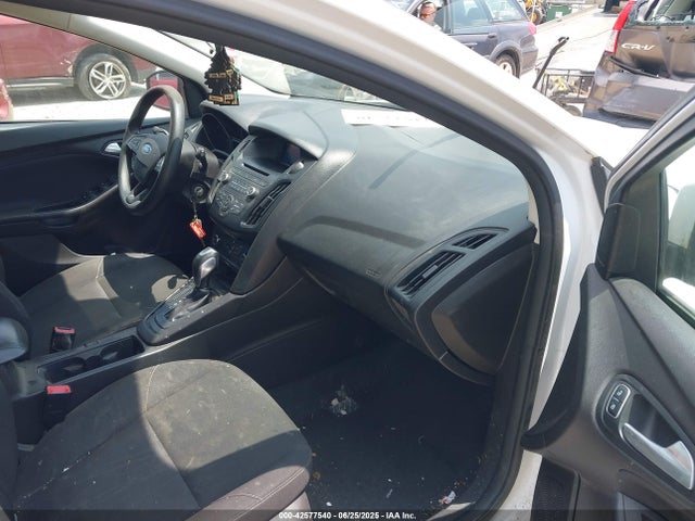 1FADP3K23FL294942 Ford 2015