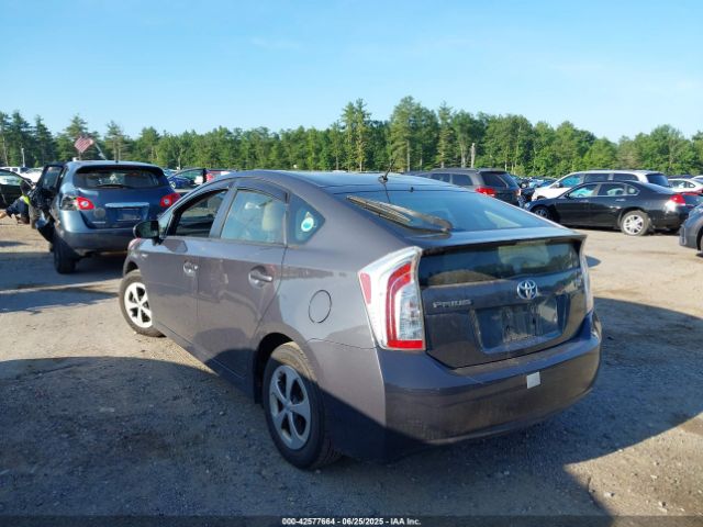 2012 TOYOTA PRIUS JTDKN3DUXC5477423 Photo 2