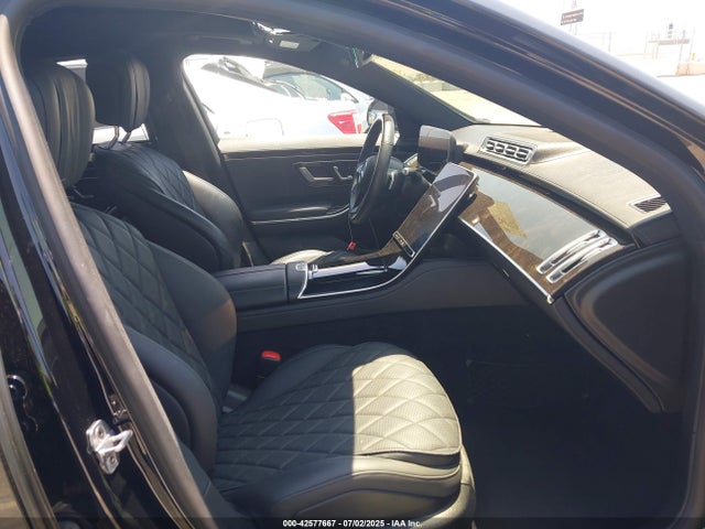 W1K6G7GB8NA137507 Mercedes-Benz m176