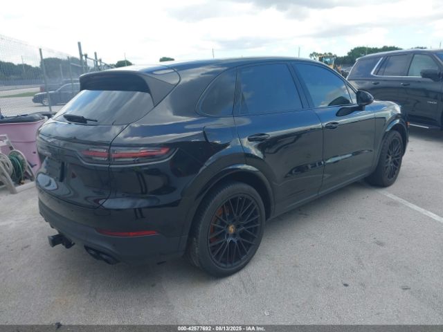 2022 PORSCHE CAYENNE WP1AA2AY2NDA04020 Photo 3