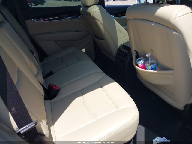 2017 CADILLAC XT5 1GYKNDRSXHZ212525 Photo 7