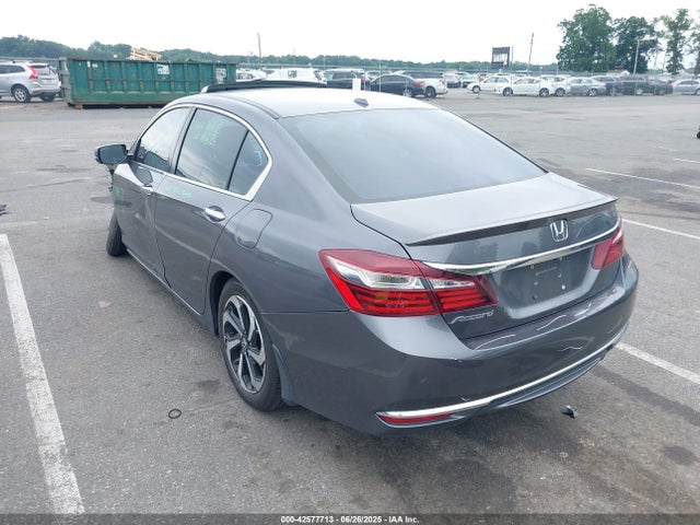 1HGCR2F85HA210614 Honda k24w1