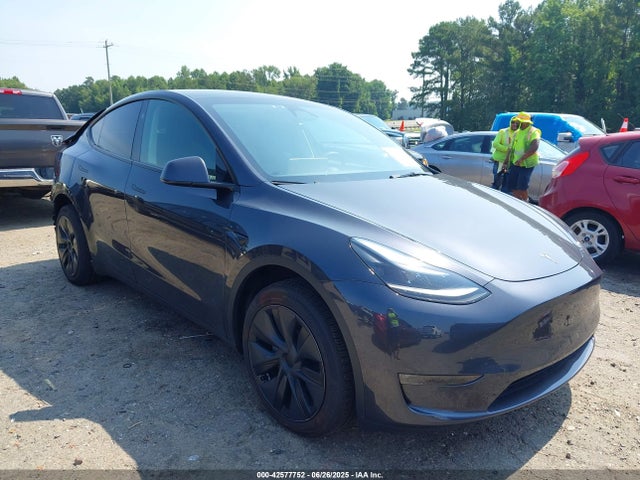 2024 TESLA MODEL Y 7SAYGDEE3RA336167 Photo 0