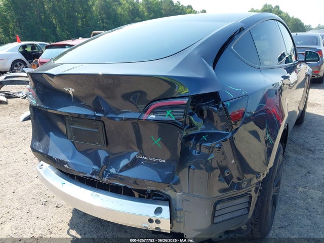Tesla Model Y 2024 7SAYGDEE3RA336167 Image 21
