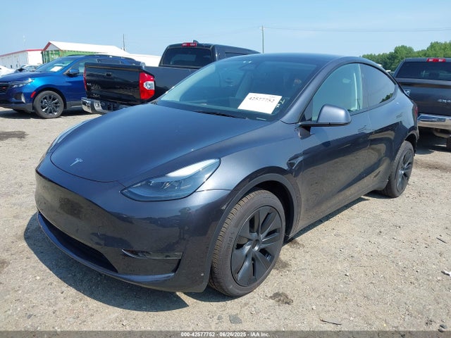 2024 TESLA MODEL Y 7SAYGDEE3RA336167 Photo 1