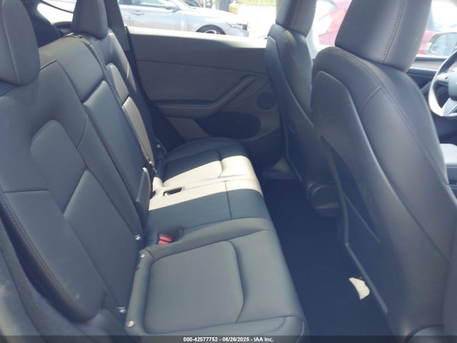 2024 TESLA MODEL Y 7SAYGDEE3RA336167 Photo 7