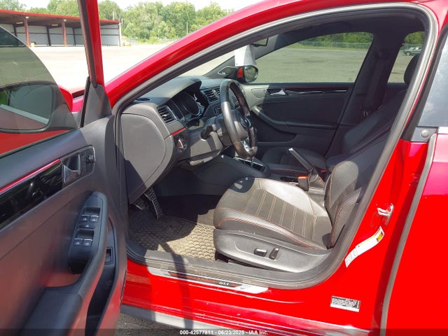 3VW5T7AJ2GM384025 Volkswagen Jetta