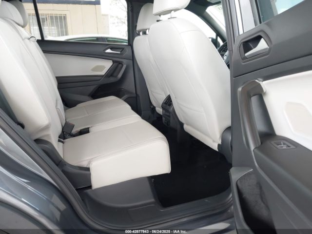 2021 VOLKSWAGEN TIGUAN 3VV3B7AX4MM119671 Photo 7
