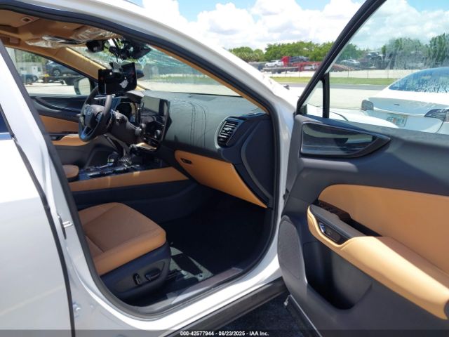 2025 LEXUS NX 250 2T2GDCAZ5SC025045 Photo 4