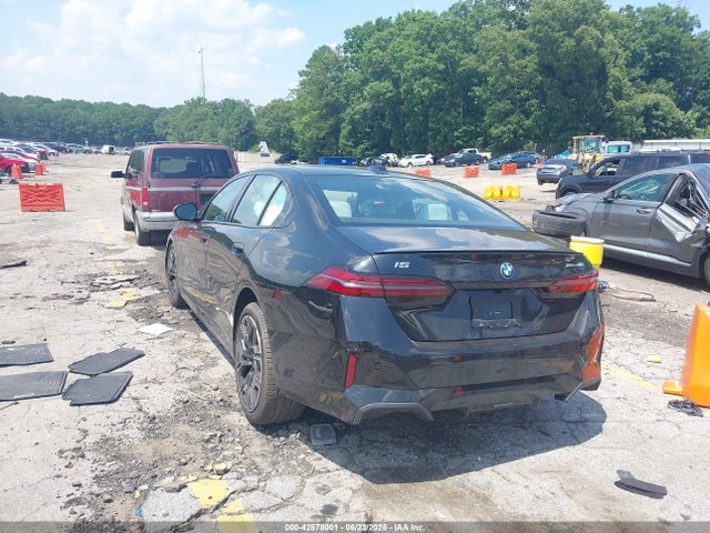 WBY13HG07SCT62813 BMW i5