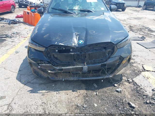 WBY13HG07SCT62813 BMW i5